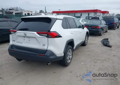 2020 Toyota Rav4 Le z USA, uszkodzony, nr VIN 2T3F1RFV8LC084536